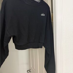 ALO Yoga Women's Black Cropped Sweatshirt